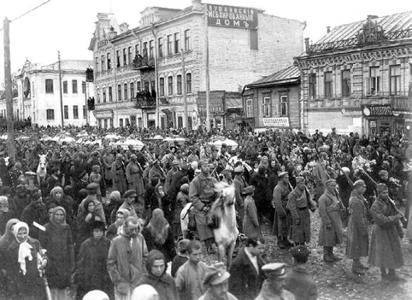 Первый бронепоезд. От двинска до Кушки Первый бронепоезд. От двинска до Кушки